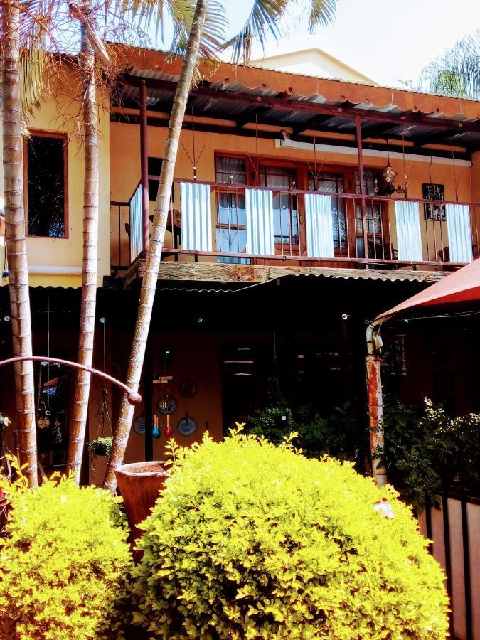 Africas Eden Guesthouse Mookgophong Exterior photo